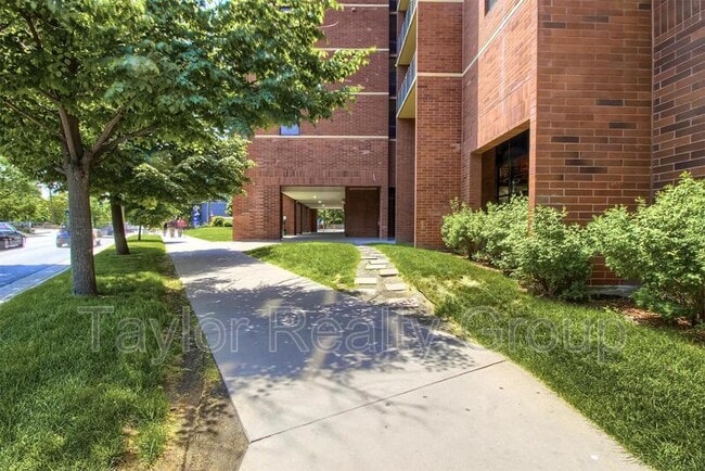 Building Photo - 1301 Speer Blvd