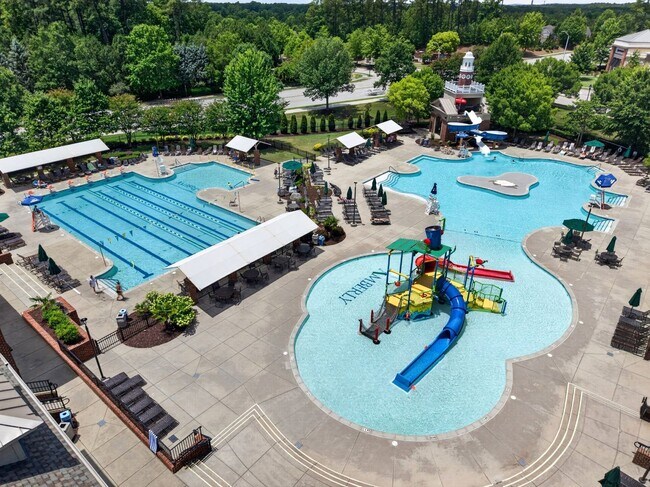Building Photo - 4007 Jockey Club Circle