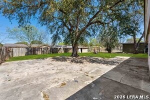 Building Photo - 5035 Vlg Crst Dr