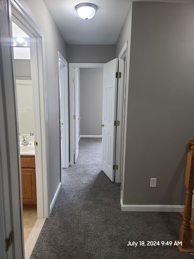 Building Photo - 3 Bedroom Townhouse for Rent in Waynesboro!