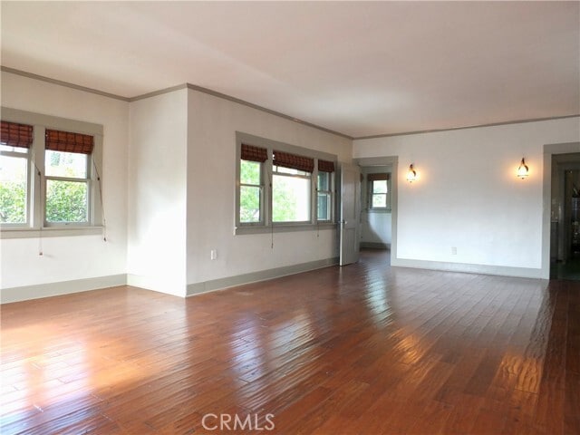 Building Photo - 353 Newport Ave