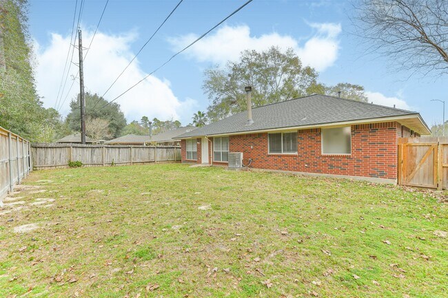 Building Photo - 4119 Hermitage Hollow Ln