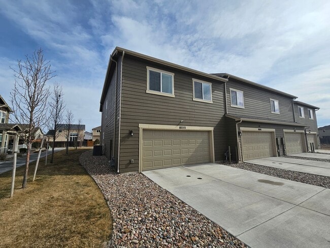 Building Photo - Like new!! 3-bedroom, 3-bathroom rental in Lorson Ranch community!