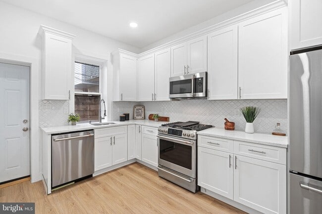 Building Photo - 908 Reed St