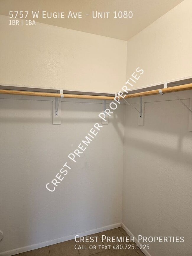 Building Photo - 5757 W Eugie Ave