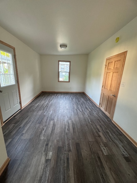 Building Photo - 420 Ridgeland Ave