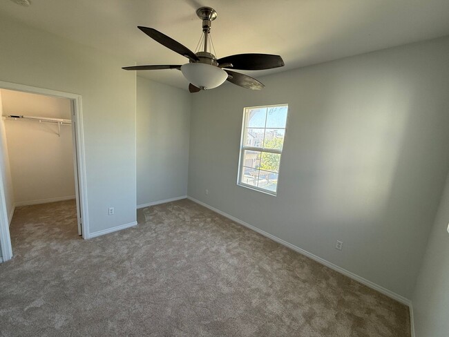 Building Photo - A Large and Spacious Home in Port Hueneme
