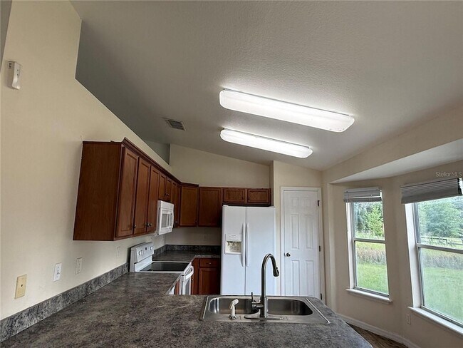 Building Photo - 4156 SW 159th Ct