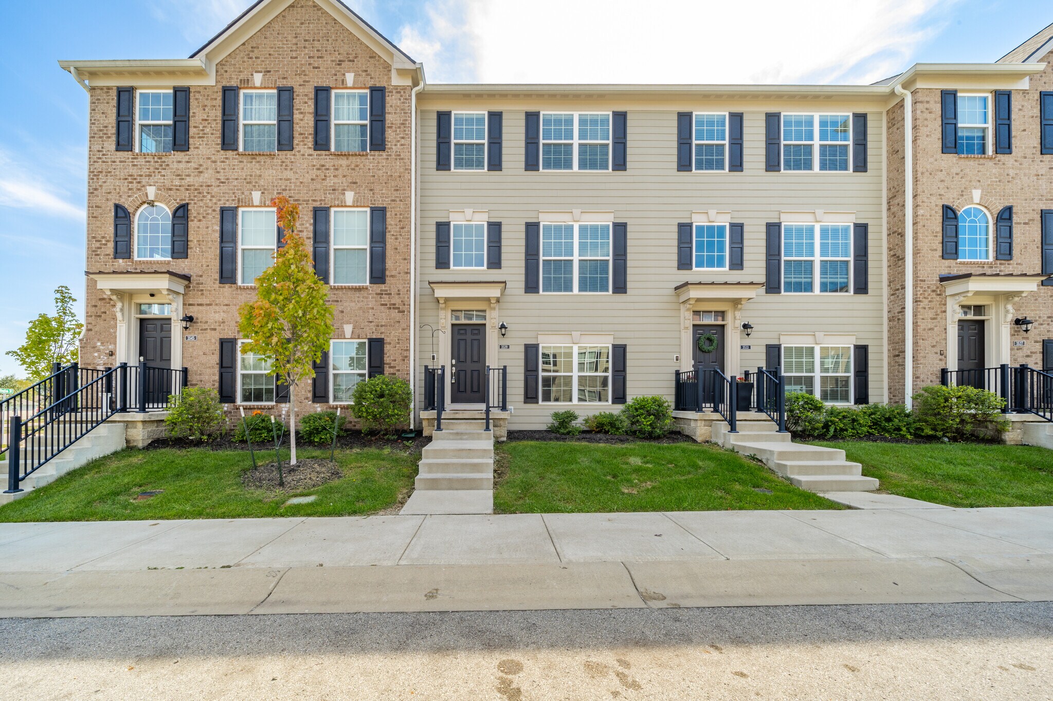 Building Photo - 3539 Brampton Ln