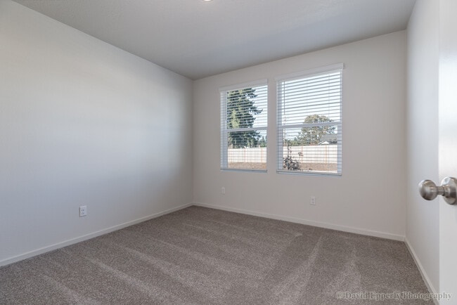 Building Photo - 52226 SE 6th St