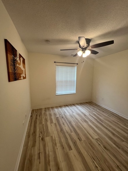 Building Photo - 2028 N Rand Rd