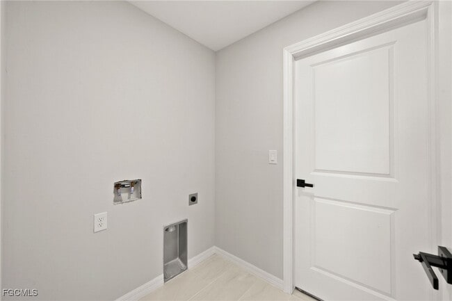 Building Photo - 3078 NW 4th Pl