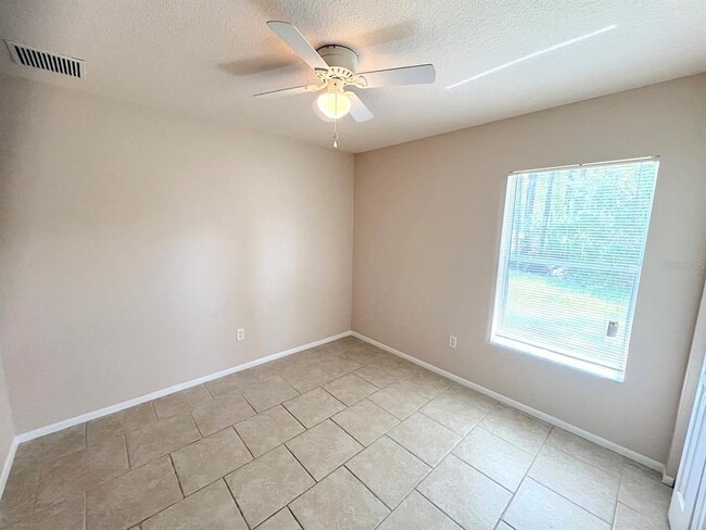 Building Photo - 14 Buttonwood Ln