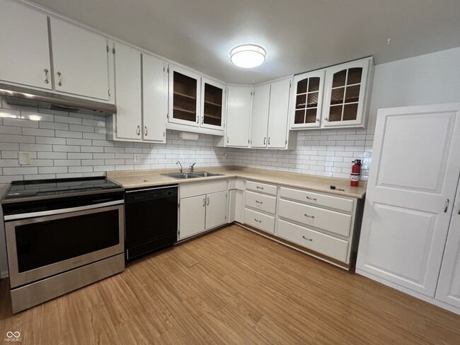 Building Photo - 3125 Beeler Ave