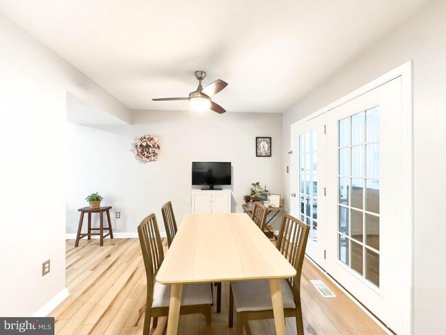 Building Photo - 13 Boulevard Pl