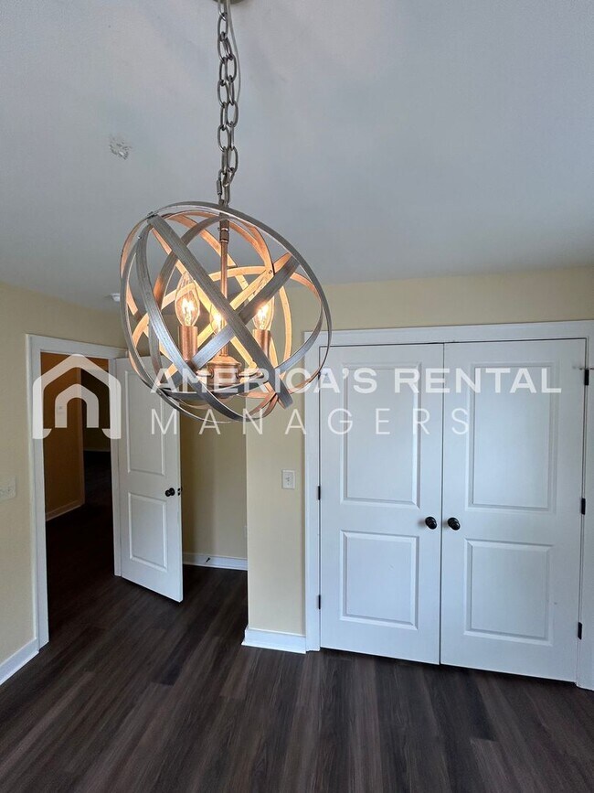 Building Photo - 3651 Chalybe Cove