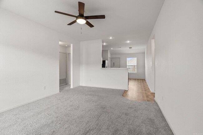 Building Photo - 10313 Brandi Kay Dr