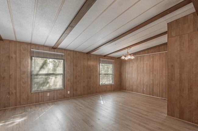 Building Photo - 30 Allen Rd