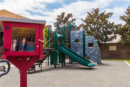 Building Photo - 5401 W 149th Plz