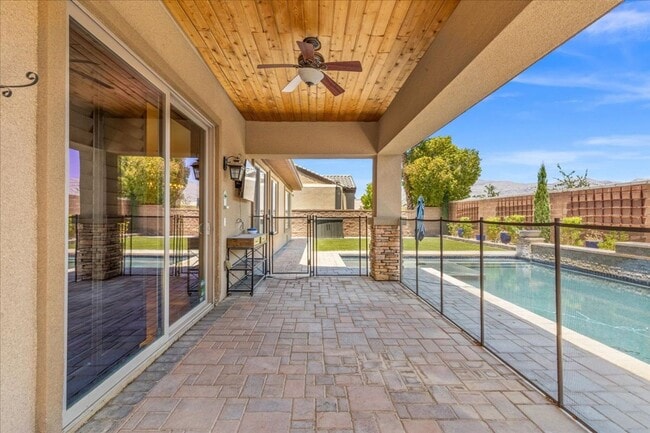 Building Photo - Exquisite Guard-Gated 3bd Luxury Home with Private Pool