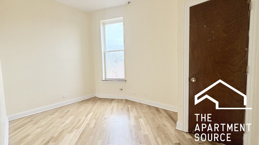 Building Photo - 1549 S Christiana Ave