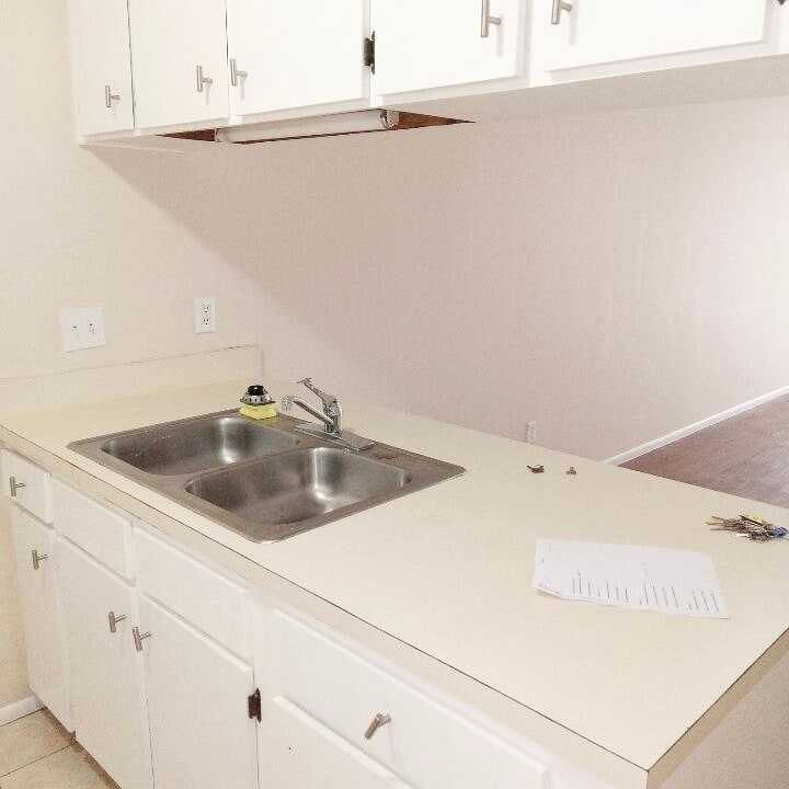 Building Photo - 5370 SE 30th Pl