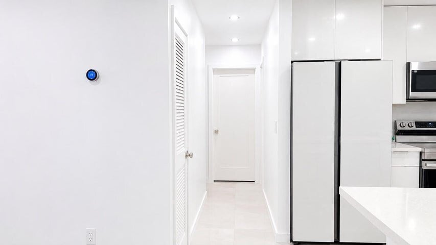 Building Photo - 6249 Bay Club Dr
