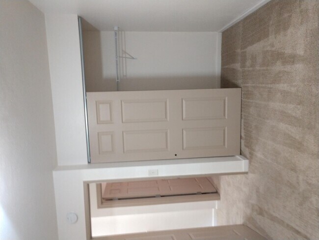 Building Photo - 3440 SW Alice St