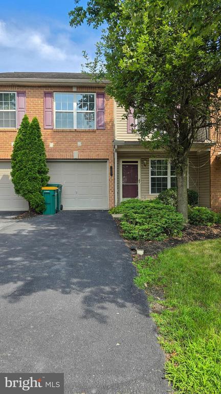 Building Photo - 1227 Cross Creek Dr