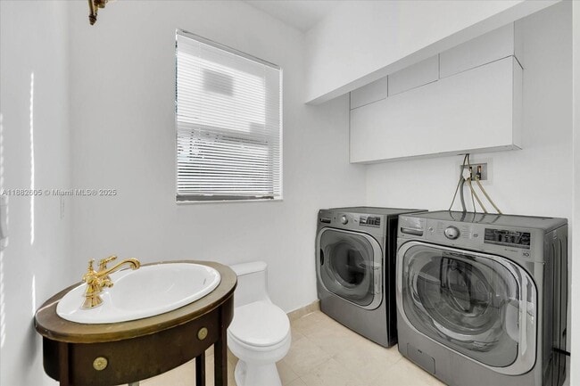 Building Photo - 4575 Post Ave