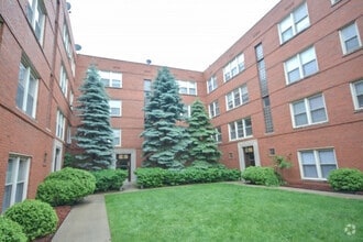 Building Photo - 2417 W Farragut-3A