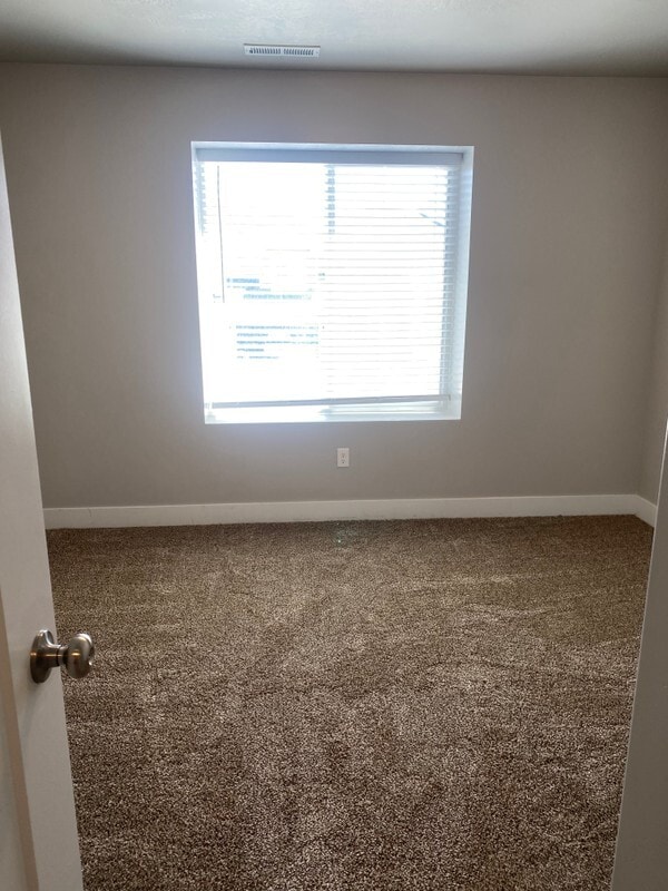 Building Photo - 847 Gleneagle Ct