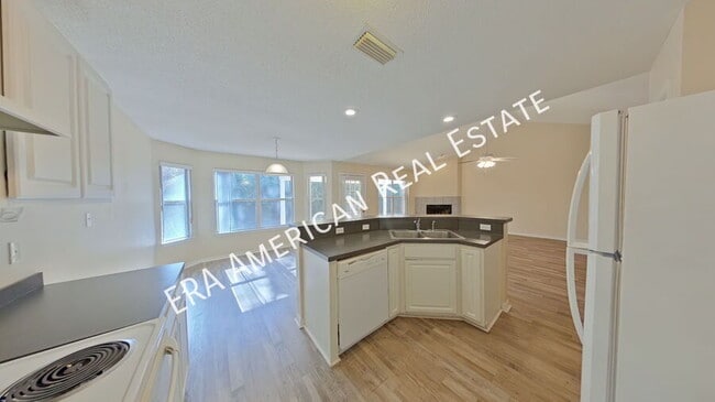 Building Photo - 6909 Leisure St