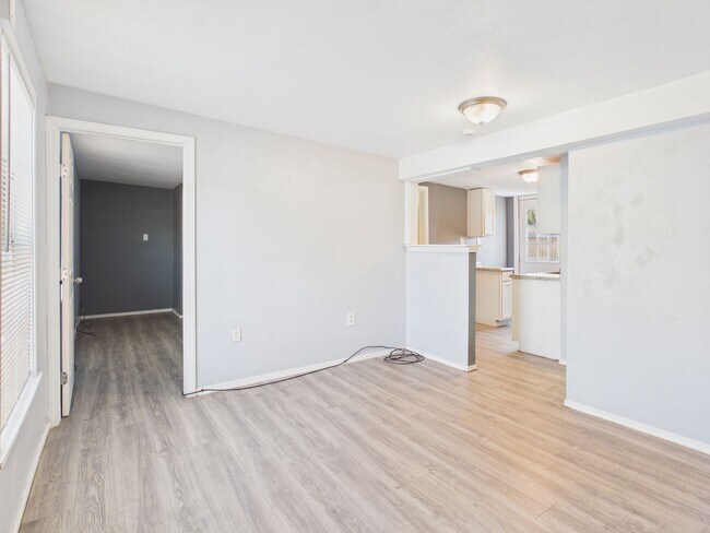 Building Photo - 2718 Duncan Dr