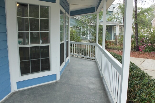 Building Photo - 1737 Bolton Village Ln