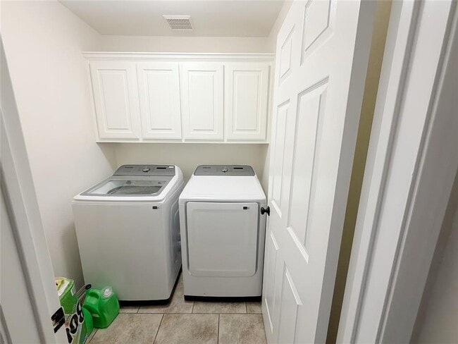 Building Photo - 1101 Old Ml Rd