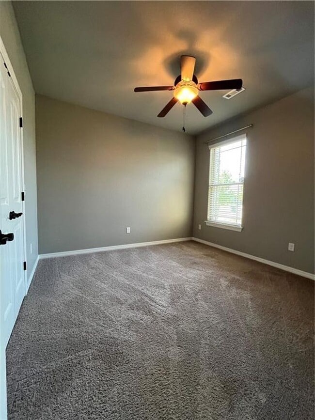 Building Photo - 4608 W Wales Dr