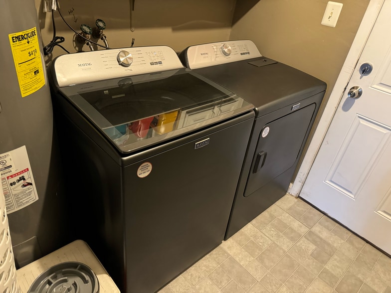 Building Photo - 721 Swisher Rd