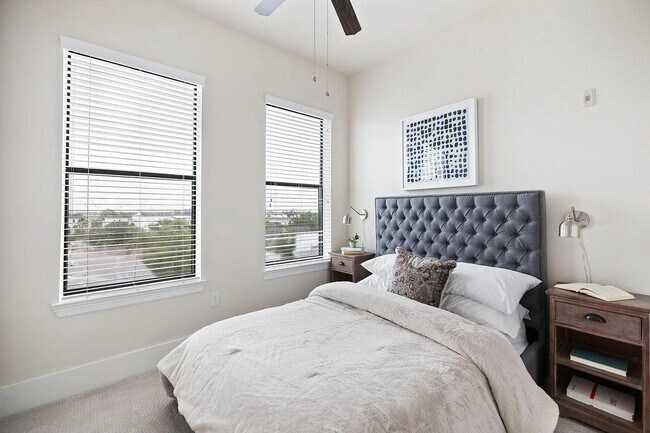 Building Photo - 1508 Blodgett St