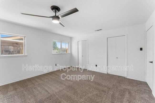 Building Photo - 3614 Versailles Dr