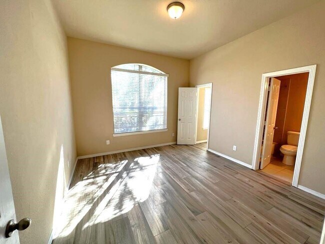 Building Photo - 27110 Naples Run Ln