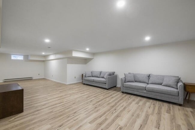 Building Photo - 34 Furbish Rd