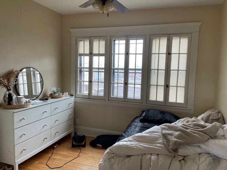 Bedroom #2 - 2409 Fremont Ave S