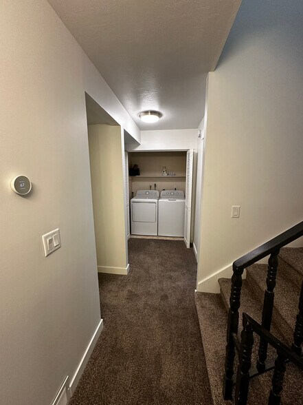 Building Photo - 6165 S 1300 E