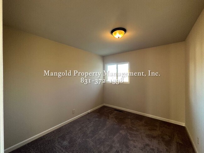 Building Photo - 1126 Sunnyhill Ct