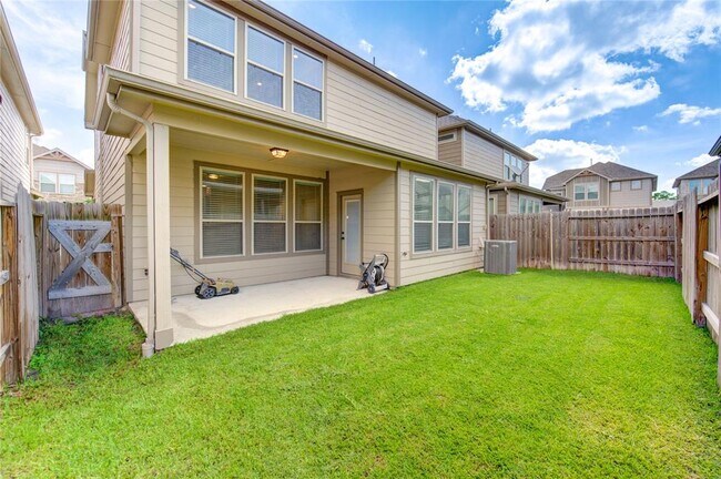 Building Photo - 4005 Starbright St