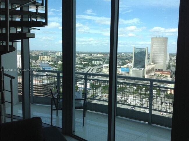 Building Photo - 690 SW 1st Ct