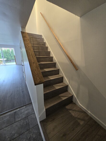 Building Photo - 2370 Manitowoc Rd