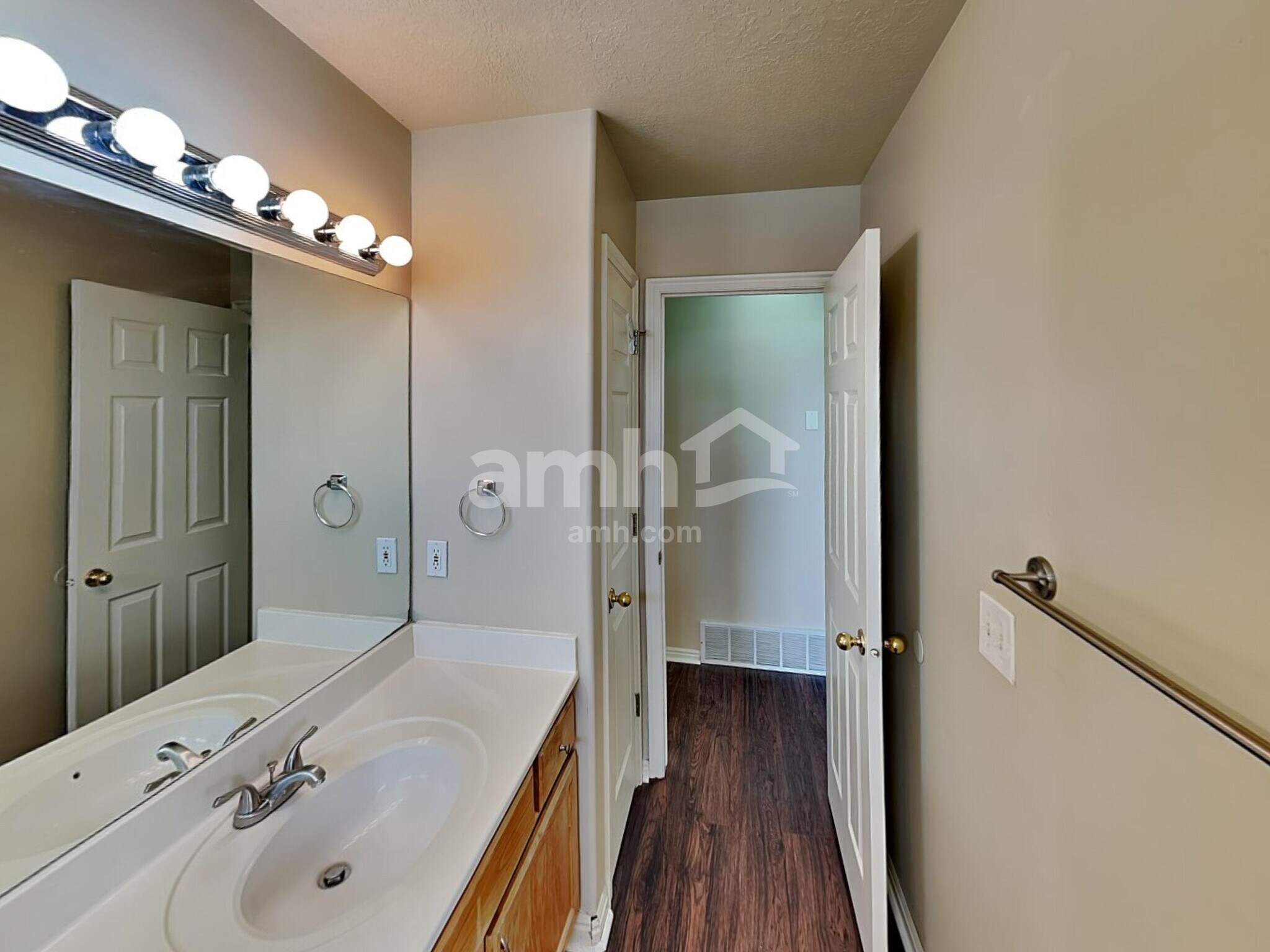 Building Photo - 2841 W 4200 S
