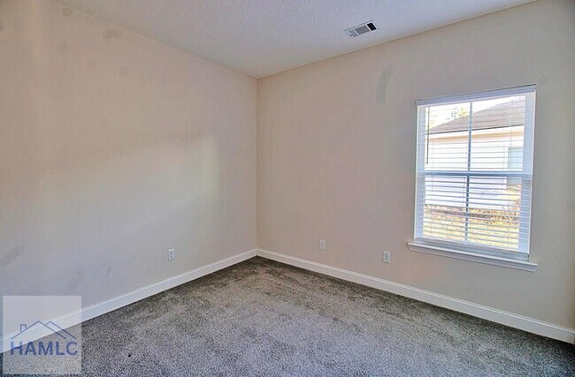 Building Photo - 223 Whipple Ave